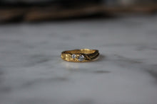 Load image into Gallery viewer, Irregular Rhinestone Ring
