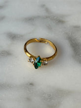Load image into Gallery viewer, Green Stone Vintage Ring
