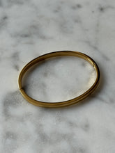 Load image into Gallery viewer, Plain Gold Bangle
