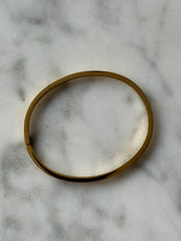 Load image into Gallery viewer, Plain Gold Bangle
