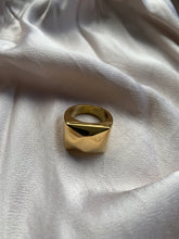 Load image into Gallery viewer, Geo Artisan Ring
