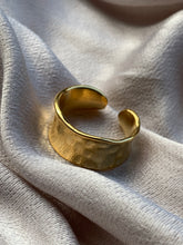 Load image into Gallery viewer, Textured Ring
