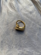 Load image into Gallery viewer, Irregular Ring
