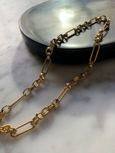 Load image into Gallery viewer, Geo Chain Necklace
