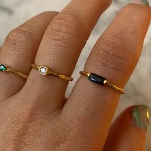 Load image into Gallery viewer, Black Gem Ring
