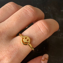 Load image into Gallery viewer, Smiley Ring

