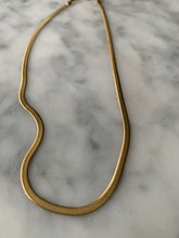 Load image into Gallery viewer, Snake Chain 3mm
