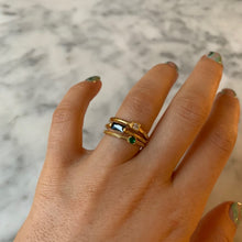 Load image into Gallery viewer, Black Gem Ring
