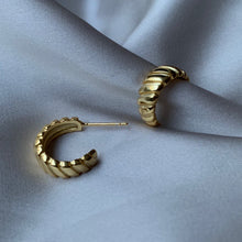 Load image into Gallery viewer, Textured Hoop Earring
