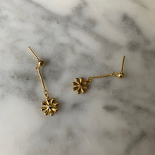 Load image into Gallery viewer, Daisy Drop Earrings
