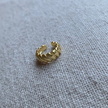 Load image into Gallery viewer, Textured Ear Cuff

