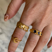 Load image into Gallery viewer, Textured Cluster Ring
