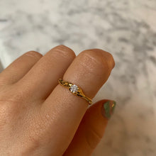 Load image into Gallery viewer, Irregular Solitaire Ring
