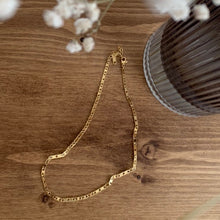 Load image into Gallery viewer, Geometric Chain Necklace
