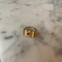 Load image into Gallery viewer, Red Stone Ring
