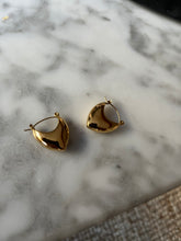 Load image into Gallery viewer, Smooth Chunky Geo Hoops

