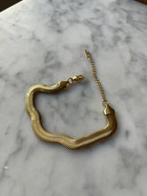 Load image into Gallery viewer, Fish Bone Link Bracelet

