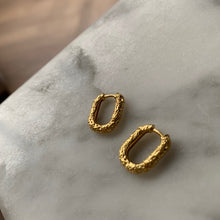 Load image into Gallery viewer, Textured Oval Huggies
