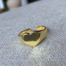 Load image into Gallery viewer, Heart Ring
