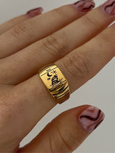Load image into Gallery viewer, Strength Tarot Ring

