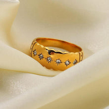 Load image into Gallery viewer, Star Band Ring
