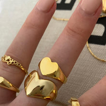 Load image into Gallery viewer, I Heart You Ring
