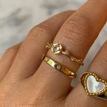 Load image into Gallery viewer, Rhinestone Ring
