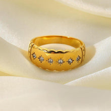 Load image into Gallery viewer, Star Band Ring
