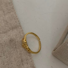 Load image into Gallery viewer, I Heart You Ring
