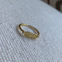 Load image into Gallery viewer, Dragon Ring

