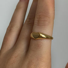 Load image into Gallery viewer, Heart Ring
