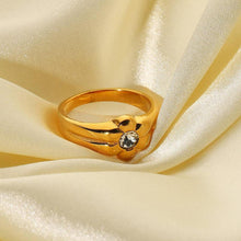 Load image into Gallery viewer, Flower Ring
